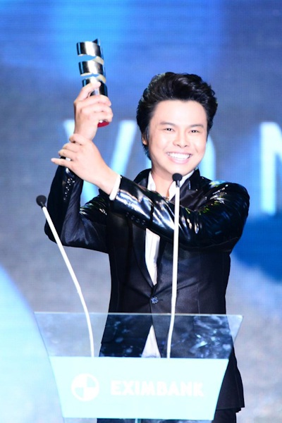 Hoài Linh lập cú đúp tại HTV Awards - 21 Giải này thuộc về nghệ sĩ Võ Minh Lâm