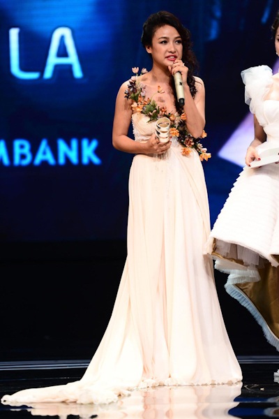 Hoài Linh lập cú đúp tại HTV Awards - 9 Lê Bê La nhận giải Nữ diễn viên chính xuất sắc