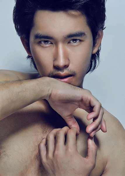 Siêu mẫu quốc tế quy tụ trong Đêm hội chân dài - 2 Người mẫu đến từ Căm pu chia