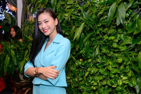 Minh Hằng tình tứ cùng Lương Mạnh Hải - 9 Ngô Thanh Vân nền nã nhưng vẫn rất xinh đẹp