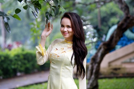 Hoa hậu Diễm Hương: "Mẹ sợ tôi hư" - 4 Một số hình ảnh mới nhất về Diễm Hương