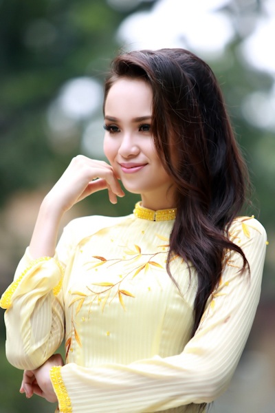 Hoa hậu Diễm Hương: "Mẹ sợ tôi hư" - 9 Một số hình ảnh mới nhất về Diễm Hương