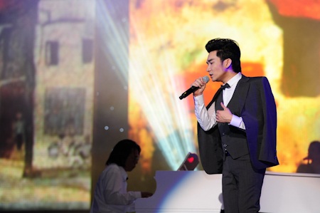 Siu Black bất ngờ xuất hiện trong liveshow Quang Hà - 7 Chặng đường 10 năm ca hát được Quang Hà khắc hoạ khá chi tiết và theo từng chủ đề khác nhau