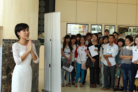 Uyên Linh trong vai trò mới