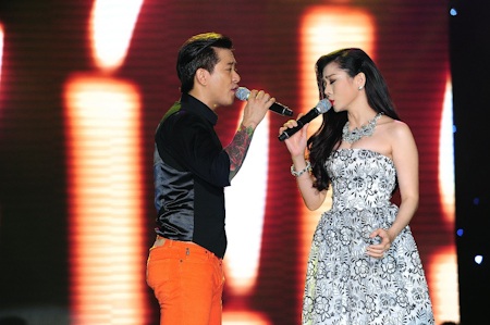 Tuấn Hưng khiến mẹ bật khóc trong liveshow - 12 Tuấn Hưng và Lệ Quyên, người luôn được anh ưu ái nhất
