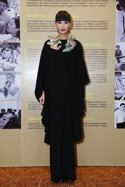 Lê Thuý mặc trang phục mới của NTK danh tiếng này