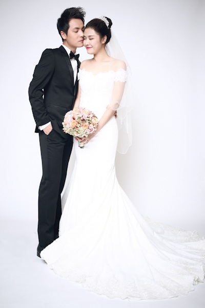 Khán giả cũng có thể thưởng thức ca khúc Đăng Khôi viết tặng vợ tại đây: