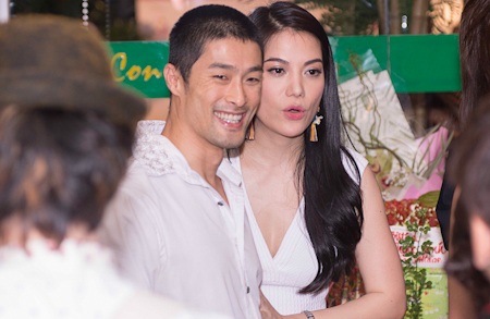 Siêu mẫu Hoàng Yến tái xuất sau tai nạn kinh hoàng - 4 Johnny Trí Nguyễn cũng góp mặt