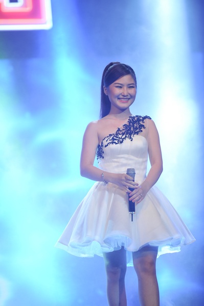 Hương Tràm khá tự tin và thoải mái