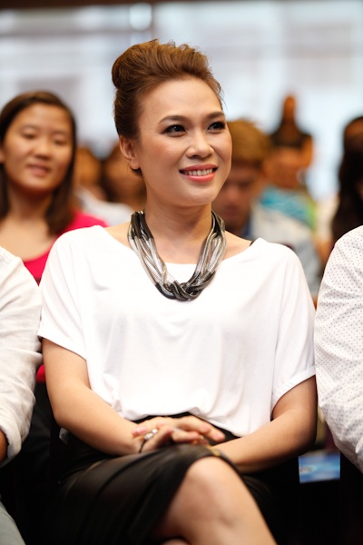 Mỹ Tâm tiếp tục ngồi ghế nóng Idol