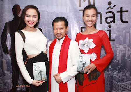Dương Trương Thiên Lý tái xuất vì "đàn anh" - 5 Diễm Hương, Hoàng Oanh và tác giả Hùng Cửu Long