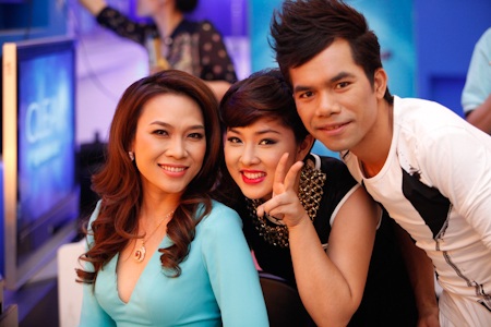 Cô nói lời cảm ơn các fans và ê kíp tổ chức chương trình. 