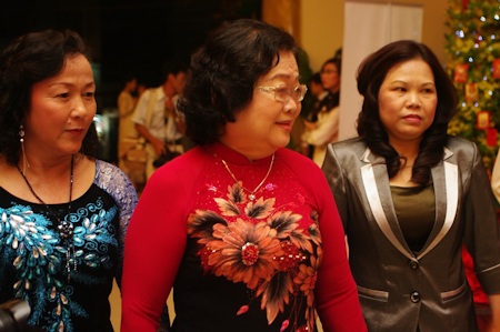 Hoa khôi Trần Thị Quỳnh khoe con gái yêu - 6 Chương trình vinh dự có được sự góp mặt của nguyên Phó chủ tịch nước Trương Mỹ Hoa