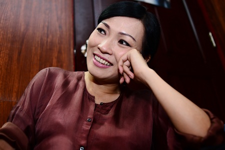 Phương Thanh tìm được “người tình” thay thế Lam Trường - 2 Phương Thanh thoải mái trên sân tập