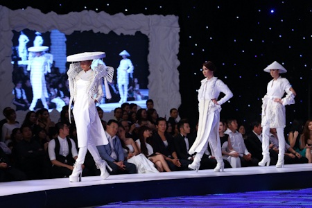 Đây là một cuộc thi thiết kế thời trang với sự tham gia của nhiều NTK trẻ