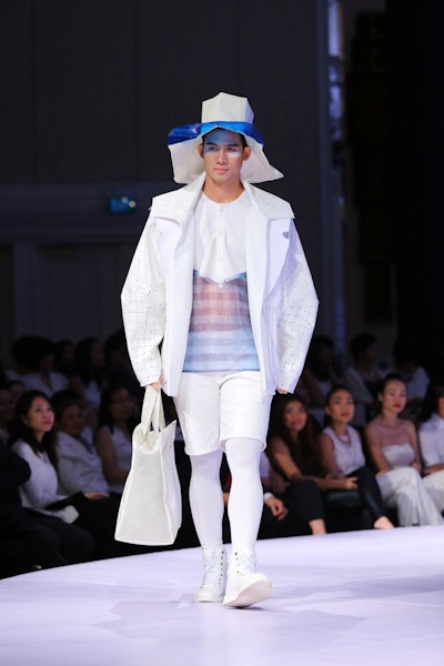 Màu trắng được lựa chọn là màu chủ đạo của các bộ sưu tập