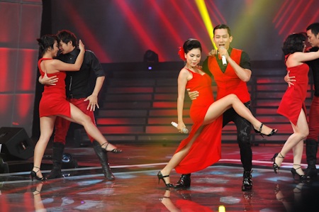 Những hình ảnh đẹp mắt trong liveshow 3 Cặp đôi hoàn hảo - 9 Lê Trung Cương và Khánh Ngọc lựa chọn ca khúc tiếng Đức