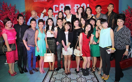 Cặp đôi hoàn hảo hội ngộ đầu xuân - 15 Các thí sinh đã có bữa tiệc đầu xuân rất vui vẻ và hào hứng cho đêm thi sắp tới.