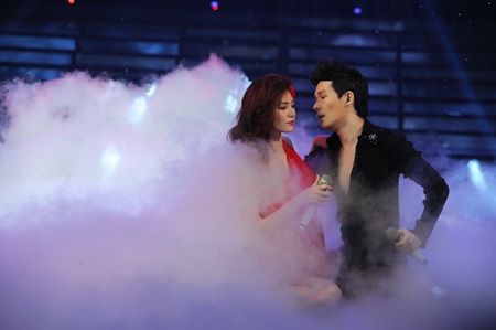 Một số hình ảnh trong phần biểu diễn của Nathan Lee và Ngọc Oanh