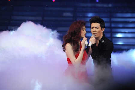 Một số hình ảnh trong phần biểu diễn của Nathan Lee và Ngọc Oanh