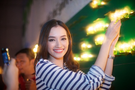 Trúc Diễm hào hứng ủng hộ Giờ trái đất - 7 Trúc Diễm và Đức Tiến