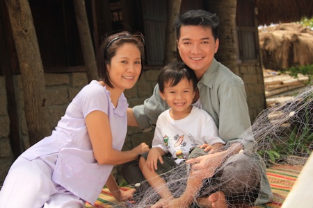 Mr Đàm quy tụ dàn sao - 2 Thanh Thuý cũng đảm nhận một vai trò trong DVD