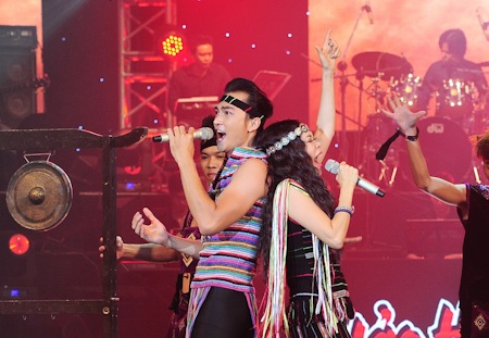 Dương Triều Vũ và Thanh Thuý được yêu thích nhất liveshow 8 - 8 Mỹ
Lệ và Khương Ngọc chọn