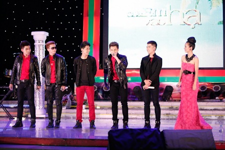 Nhóm 365 khiến khán giả trẻ và khán giả teen đứng ngồi không yên với bản phối