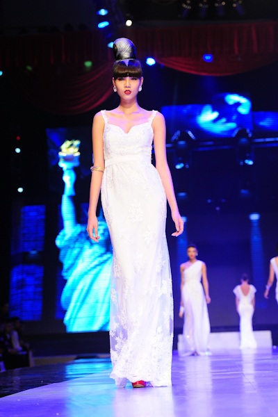 Đêm hội chân dài 7: Phiên bản lỗi của Victoria's Secret? - 14 Các bộ sưu tập được trình diễn không quá ấn tượng.