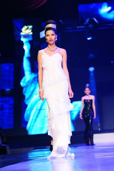 Đêm hội chân dài 7: Phiên bản lỗi của Victoria's Secret? - 15 Các bộ sưu tập được trình diễn không quá ấn tượng.