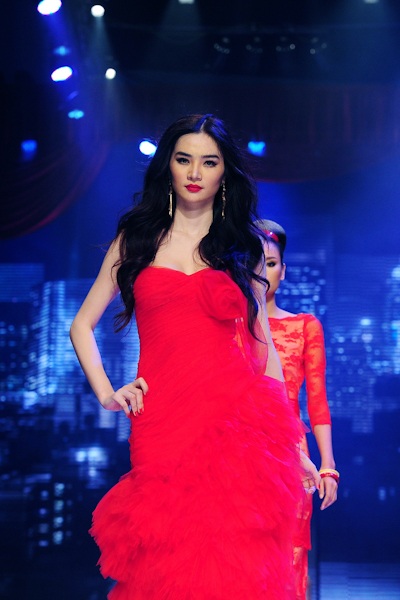 Đêm hội chân dài 7: Phiên bản lỗi của Victoria's Secret? - 16 Các bộ sưu tập được trình diễn không quá ấn tượng.