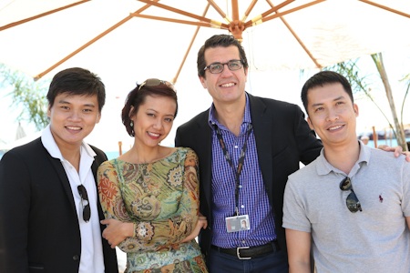 Vợ chồng Hồng Ánh xuất hiện tại Cannes - 4 Vợ chồng Hồng Ánh trêm thảm đỏ