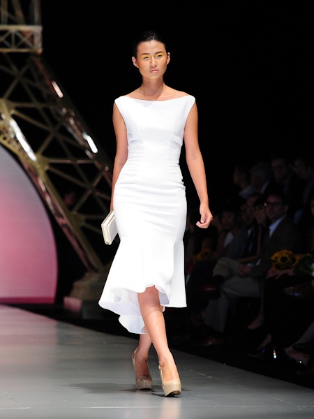 BST của Hoàng Minh Hà được lấy cảm hứng từ nắng của Paris