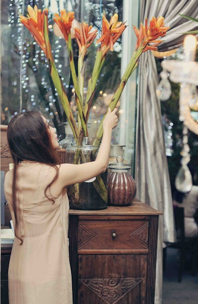 Hồ Quỳnh Hương sánh vai cùng Trần Khôn - 2 Một số hình ảnh mới nhất về Hồ Quỳnh Hương
