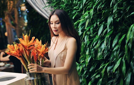 Hồ Quỳnh Hương sánh vai cùng Trần Khôn - 4 Một số hình ảnh mới nhất về Hồ Quỳnh Hương