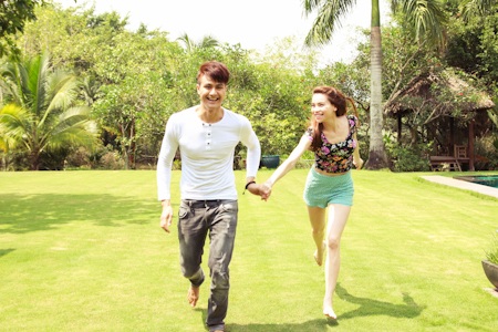 Hà Hồ đẹp đôi bên Vĩnh Thuỵ - 5 Một số hình ảnh trong clip mới của Hà Hồ