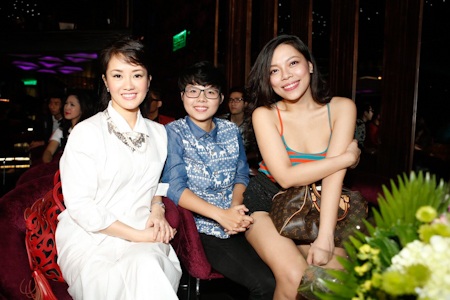 Phương Uyên: "Không ai hiểu tôi hơn Thiều Bảo Trang" - 10 Hồng Nhung đi với các học trò trong The voice 2013