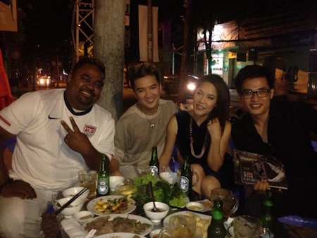 Những hình ảnh được Mr Đàm chia sẻ trên trang cá nhân