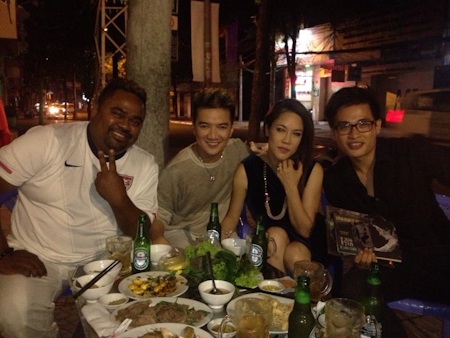 Những hình ảnh được Mr Đàm chia sẻ trên trang cá nhân