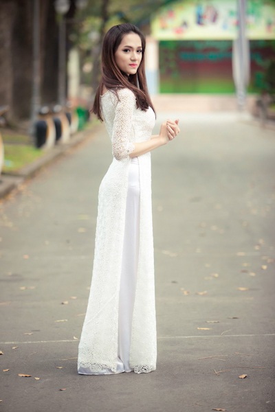 Hương Giang Idol duyên dáng trong tà áo dài - 1 Phan Anh