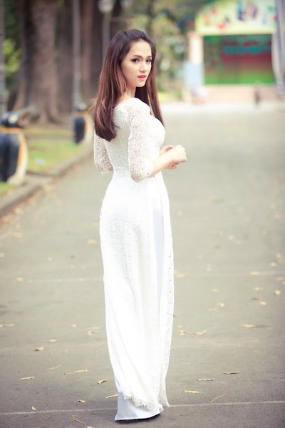 Hương Giang Idol duyên dáng trong tà áo dài - 2 Phan Anh