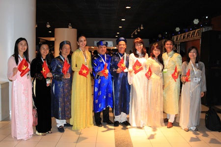 Đoàn Việt Nam trước lễ khai mạc hội nghị