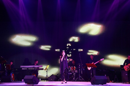 Thanh Lam nồng nàn trong đêm nhạc mừng ngày 20/11 - 10 Thanh Lam với