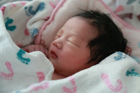 Bé gái đáng yêu của Trương Minh Cường