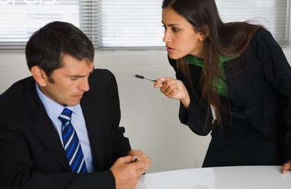 Độc giả tâm đắc với câu chuyện “cái ô... nghe cái cán!” - 1 Độc giả tâm đắc với câu chuyện “cái ô... nghe cái cán!” - 1