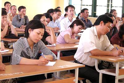 Khắc phục tình trạng lạm thu trong trường học - 1 Khắc phục tình trạng lạm thu trong trường học - 1