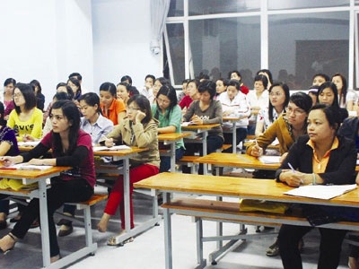 Từ chối tại chức đồng nghĩa với chấm dứt nạn chạy bằng cấp? - 1 Từ chối tại chức đồng nghĩa với chấm dứt nạn chạy bằng cấp? - 1