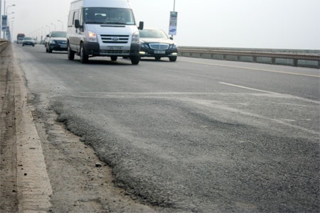 Điểm danh nhiều con đường chung số phận đau khổ - 1 Điểm danh nhiều con đường chung số phận đau khổ - 1