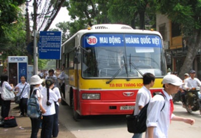 Phân làn đường cho xe buýt – giải pháp duy nhất chống kẹt xe - 1 Phân làn đường cho xe buýt – giải pháp duy nhất chống kẹt xe - 1