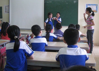 Đừng xem Giáo dục công dân là “môn phụ” - 1 Đừng xem Giáo dục công dân là “môn phụ” - 1